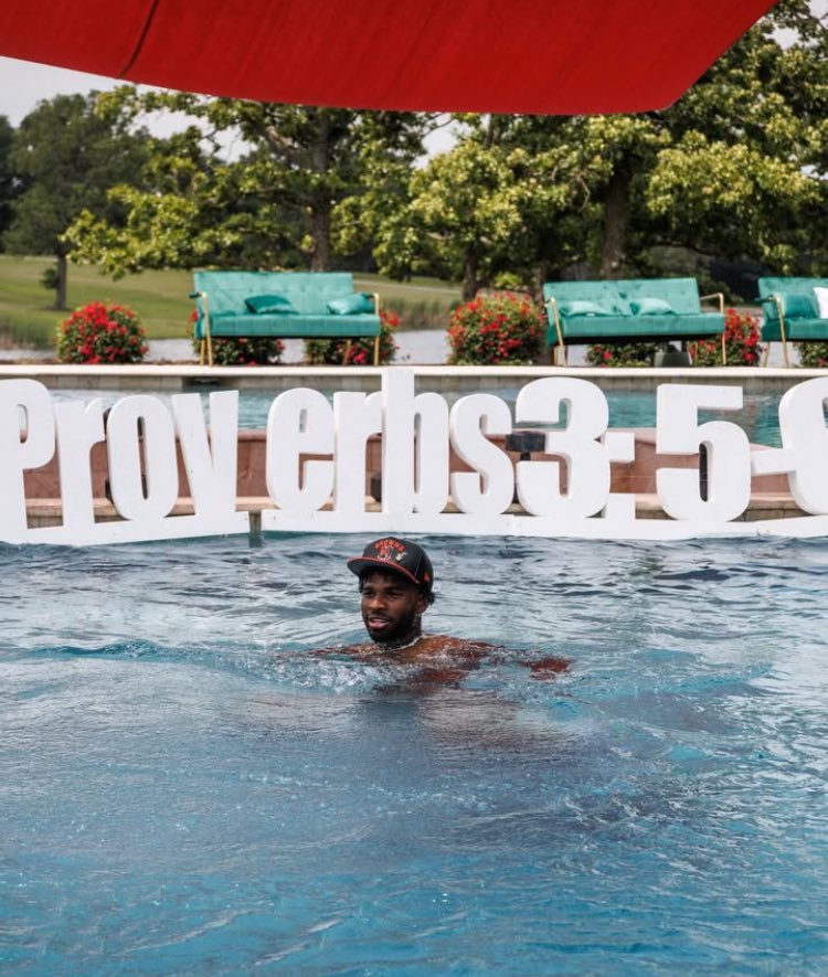 This Picture is Special 🙏

Proverbs 3:5-6