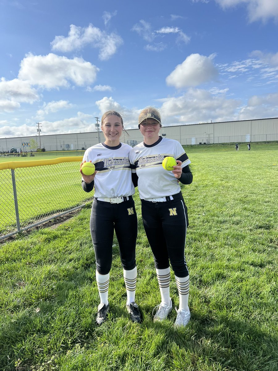 A bomb a piece for these two in our first day of the Quakes Classic! 💣