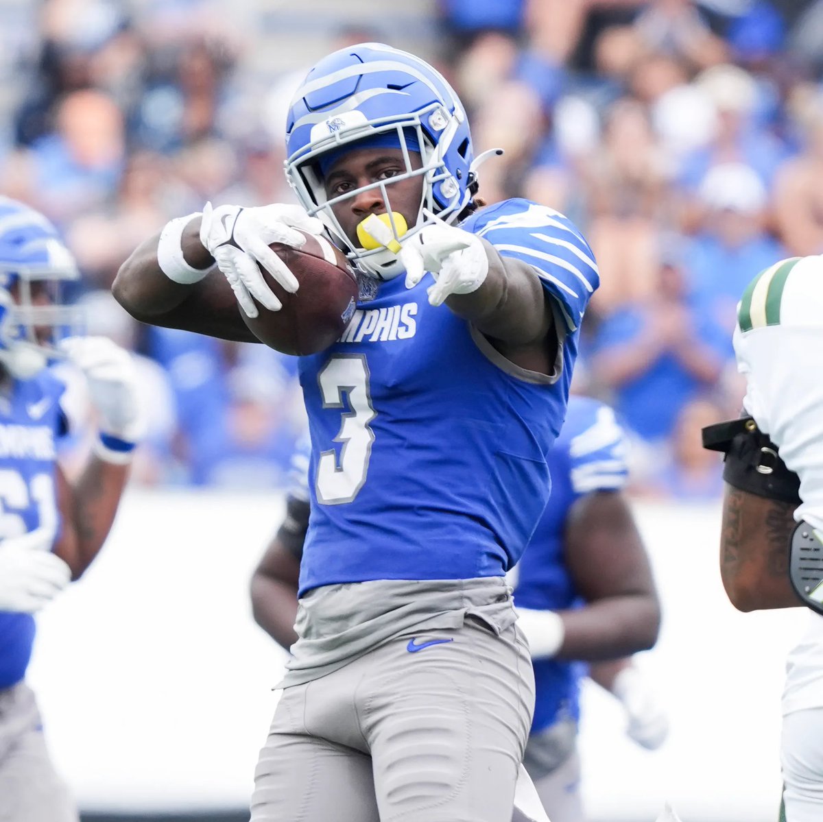 SteelersDraftt's tweet photo. The #Steelers have signed UDFA Roc Taylor, WR Memphis.

Taylor is a 6’3 215 lb WR whom had a solid 2024 season posting 950 yards &amp; 2 TDs on 66 receptions.

Welcome to Pittsburgh Roc! https://t.co/p5p0lFflao
