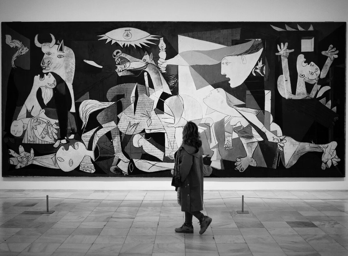 CentroBasko's tweet photo. Guernika no solo fue una ciudad herida. Se convirtió en un símbolo universal del horror de la guerra, en un símbolo de resistencia y en un grito eterno por la paz, inmortalizado en la obra de Pablo Picasso. https://t.co/ha3slPQREX