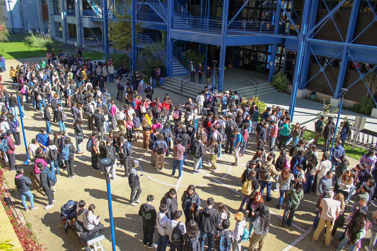 dsalt_anillo's tweet photo. #Vinculación Este sábado, se reunieron en la Universidad del Bío-Bío (UBB) @ubbchile más de 600 escolares de séptimo básico a cuarto medio de las regiones de Ñuble y Biobío para participar del Campeonato Escolar de Matemáticas, CMAT-> https://t.co/x4adGpOlDi