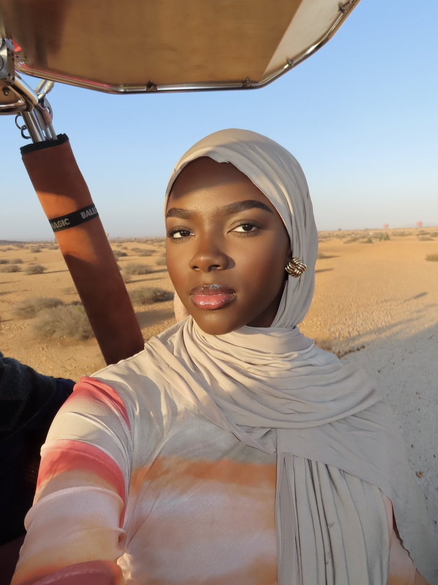 bintx___'s tweet image. soleil, air et un peu de magie ✨