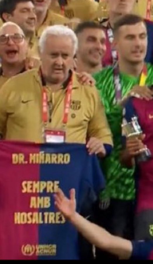 👏🏻 El gesto de Carles Naval acordándose del doctor Miñarro