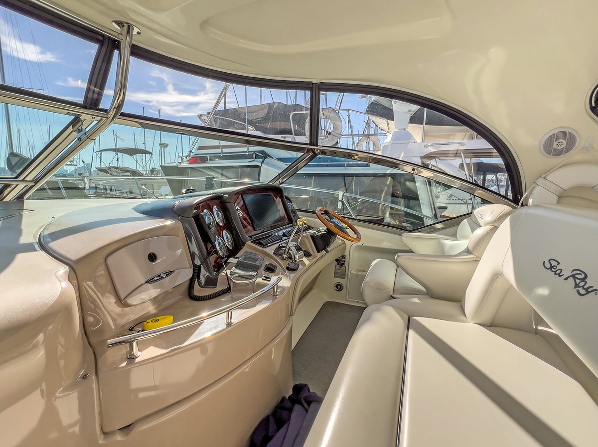 CrowsNestYachts's tweet photo. New Listing: 42’ Sea Ray 420 Sundancer 2004 - See it at the Boats Afloat Show in Seattle going on NOW! Price: $249,500. 2 cabins, sleeps 6 conv. dinette. For more info contact Vic Parcells at (206) 229-3134 or vparcells@crowsnestyachts.com or click here: https://t.co/psykxeDXeC https://t.co/STADULFcWD