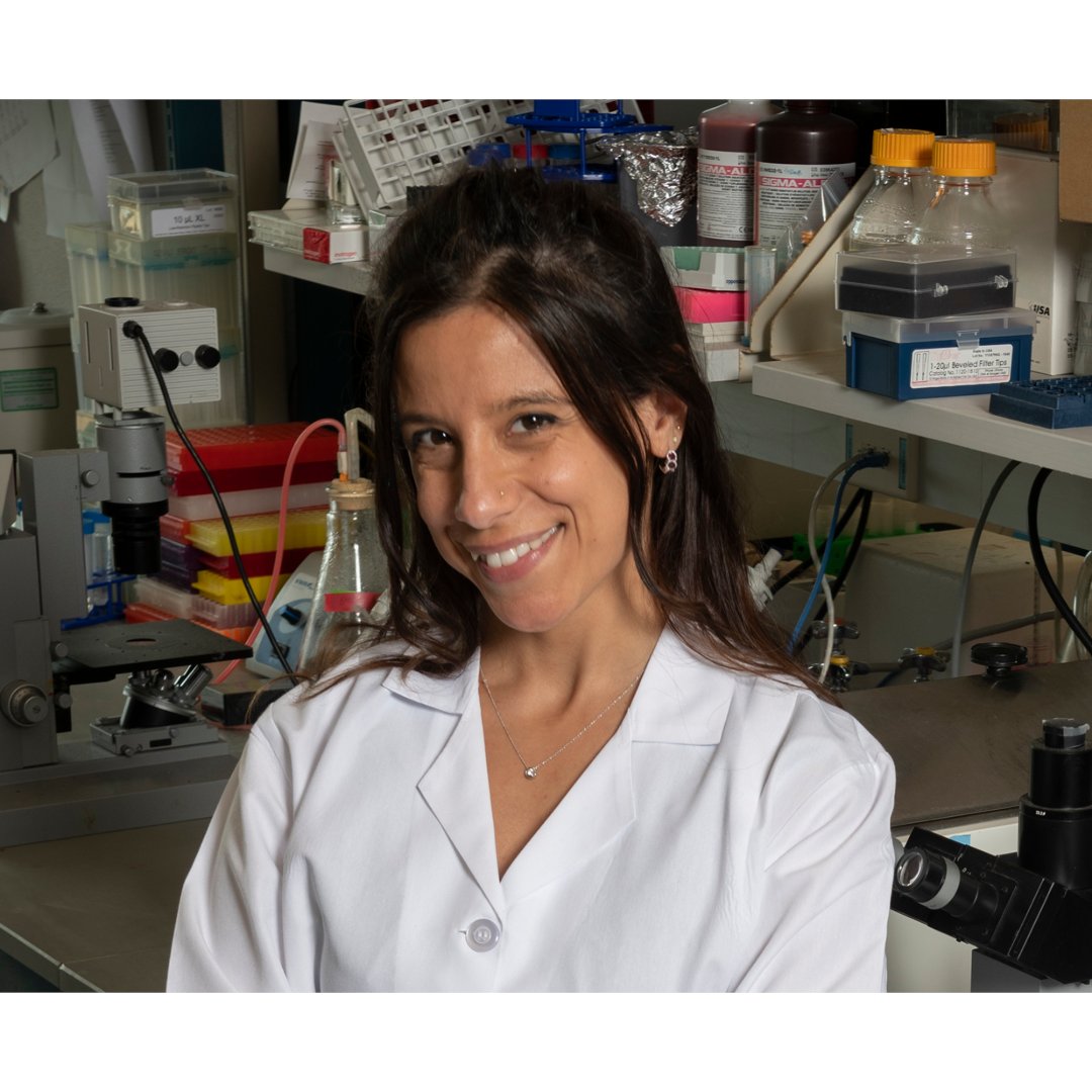 Cancer Discovery (@cd_aacr) on Twitter photo Congratulations to <a href="/Sandra_Misale/">Sandra Misale</a>, PhD, recipient of the 2025 Cancer Discovery Early Career Award, which recognizes the outstanding contributions of #earlycareer investigators. Learn more: brnw.ch/21wSfdp
#AACR25 <a href="/HopkinsMedicine/">Johns Hopkins Medicine</a> <a href="/hopkinskimmel/">Johns Hopkins Kimmel Cancer Center</a> <a href="/AACR/">AACR</a> Congratulations to <a href="/Sandra_Misale/">Sandra Misale</a>, PhD, recipient of the 2025 Cancer Discovery Early Career Award, which recognizes the outstanding contributions of #earlycareer investigators. Learn more: brnw.ch/21wSfdp
#AACR25 <a href="/HopkinsMedicine/">Johns Hopkins Medicine</a> <a href="/hopkinskimmel/">Johns Hopkins Kimmel Cancer Center</a> <a href="/AACR/">AACR</a>