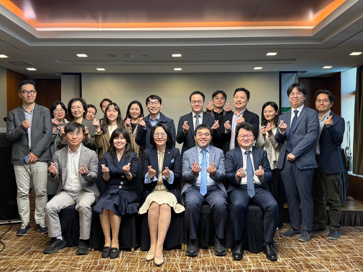 <a href="/thekasid/">대한장연구학회</a> workshop for updating #IBD guideline 👍 <a href="/BDYE_IBD/">Byong Duk Ye</a> <a href="/eunsookim813/">김은수</a> <a href="/DONGHYUNKI55634/">DONGHYUN KIM</a>
