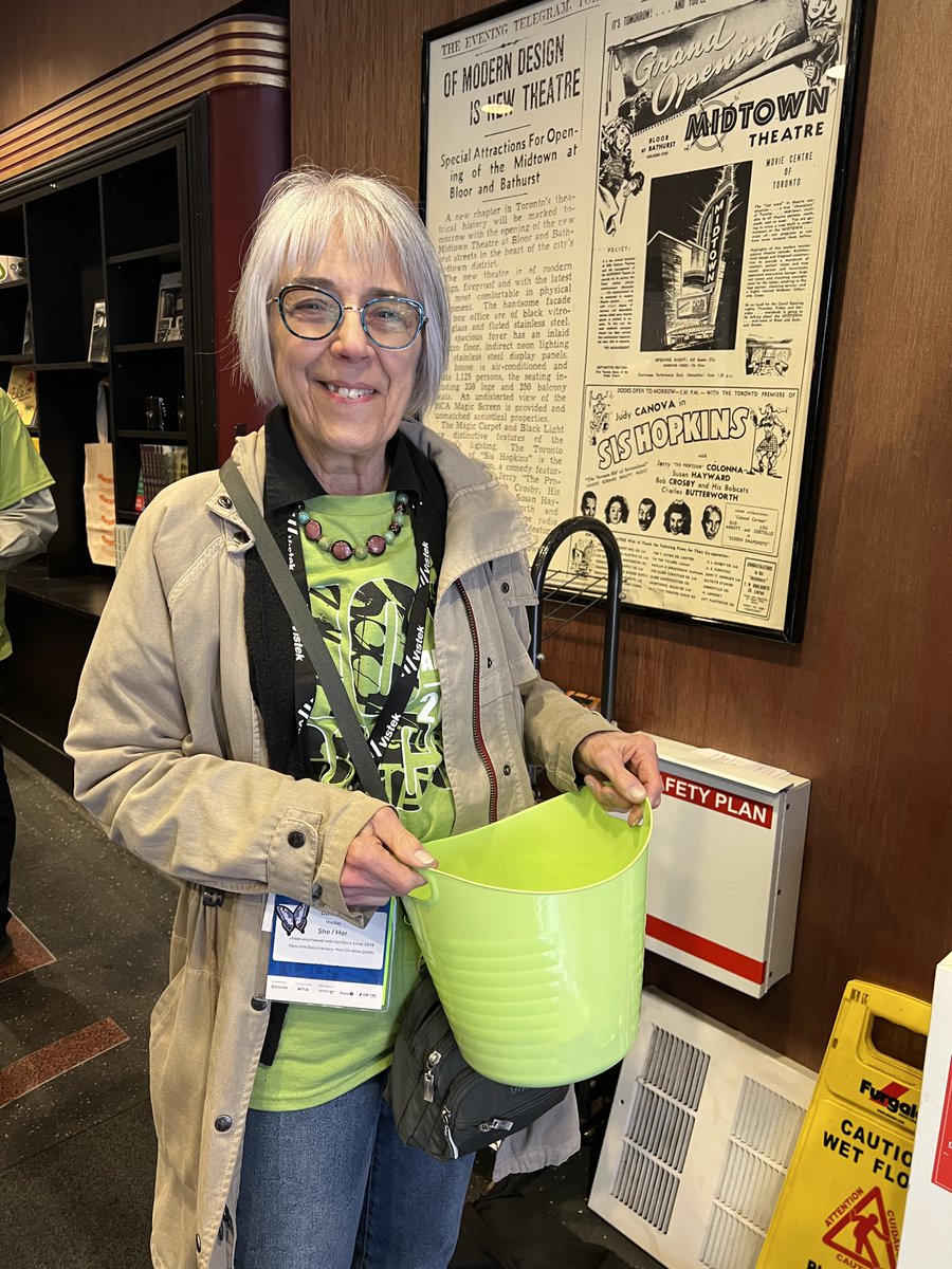 Thanks to our On-site Fundraising Volunteers for supporting the Friends of Hot Docs Campaign. Donate through the tiptap machine and get a special Friends of #HotDocs button in return! ✨