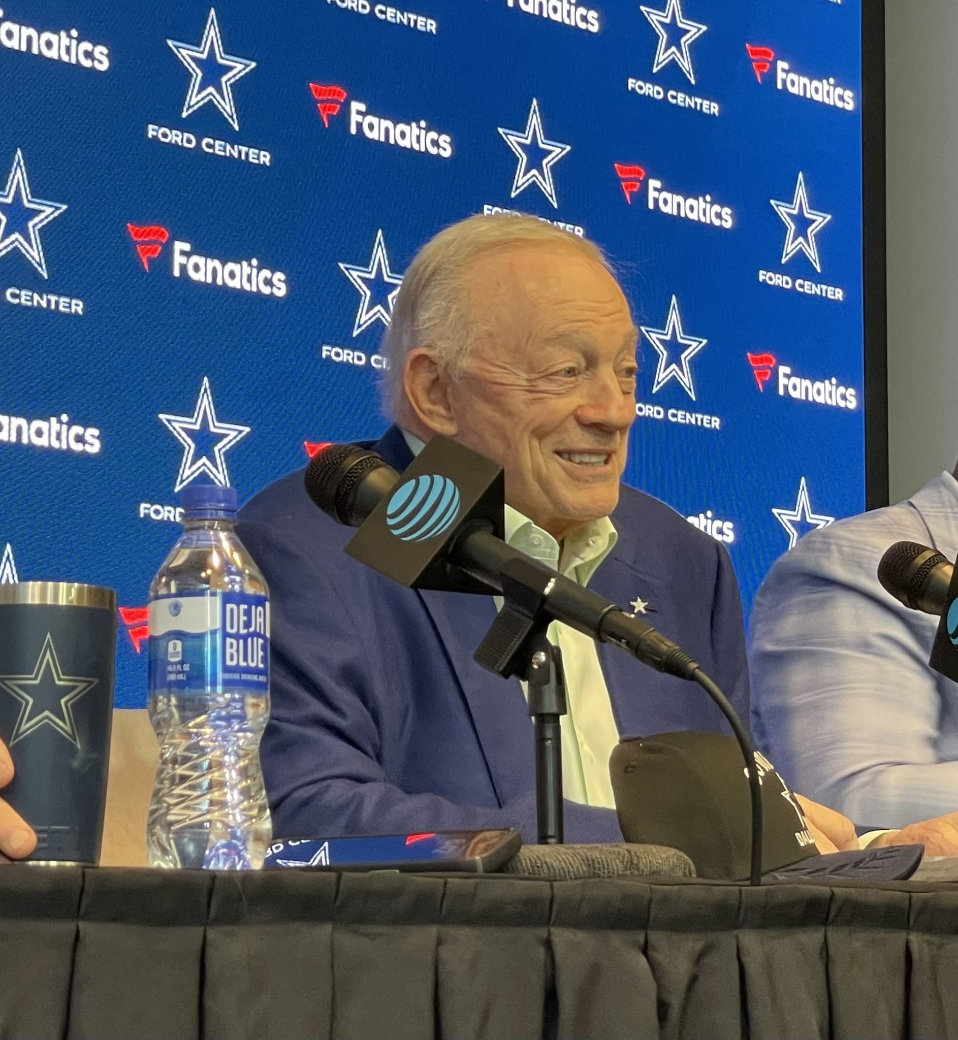 Jon Machota on X: "Cowboys owner Jerry Jones: “This is an outstanding  draft. We really helped our football team with this draft.”  https://t.co/MzSdMJbuNu" / X