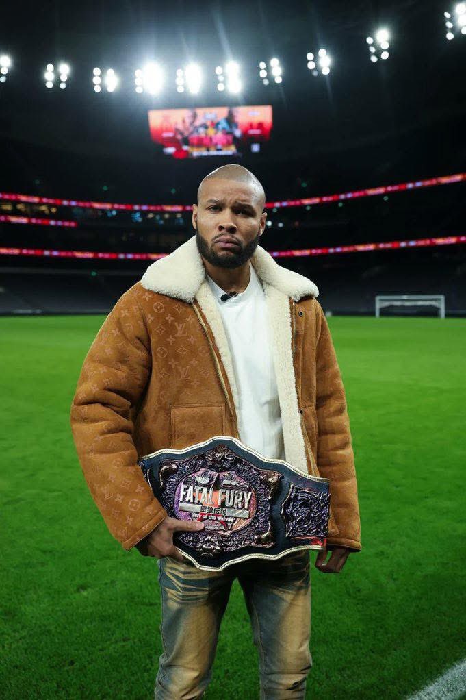Chris Eubank Jr becomes the first person in history to win silverware at the Tottenham Hotspur Stadium 😂