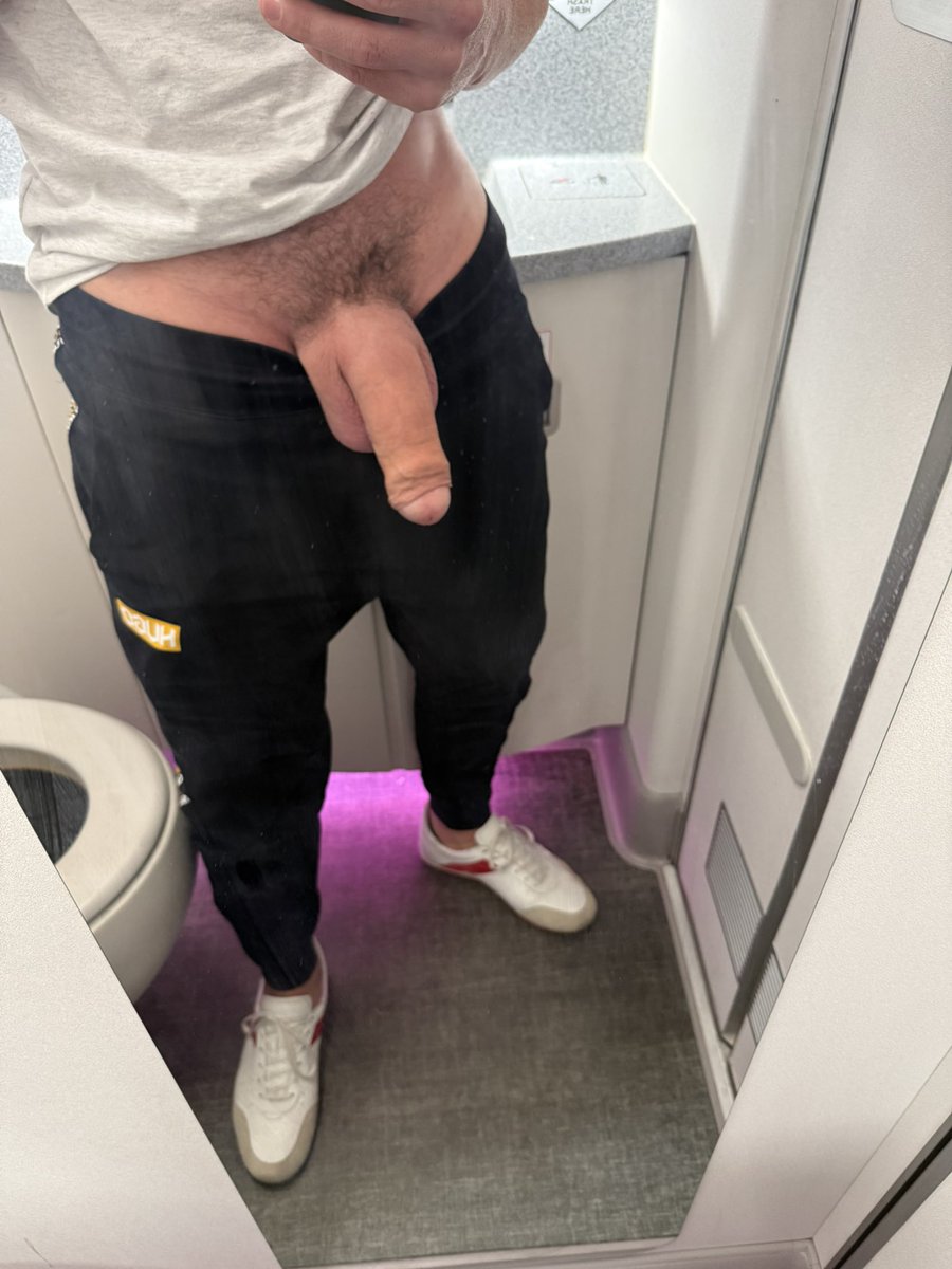 Mile high anyone?
<a href="/flythatcock/">flythatcock 🔞✈️🍆🚾 (50+K)</a>