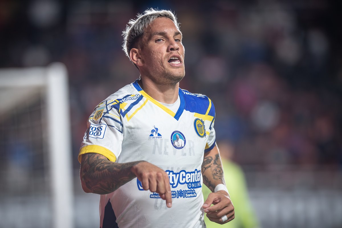 RosarioCentral's tweet photo. Siiii, vos Enzo 9⃣⚽️ https://t.co/s7cFhULQm0
