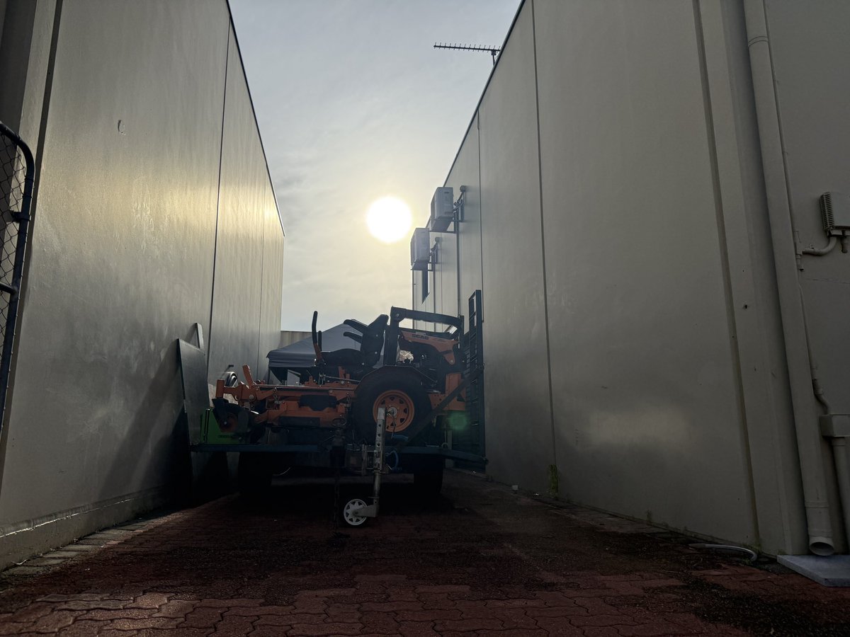 #Darwin #lawnsupport #sunrise #mowing #scag