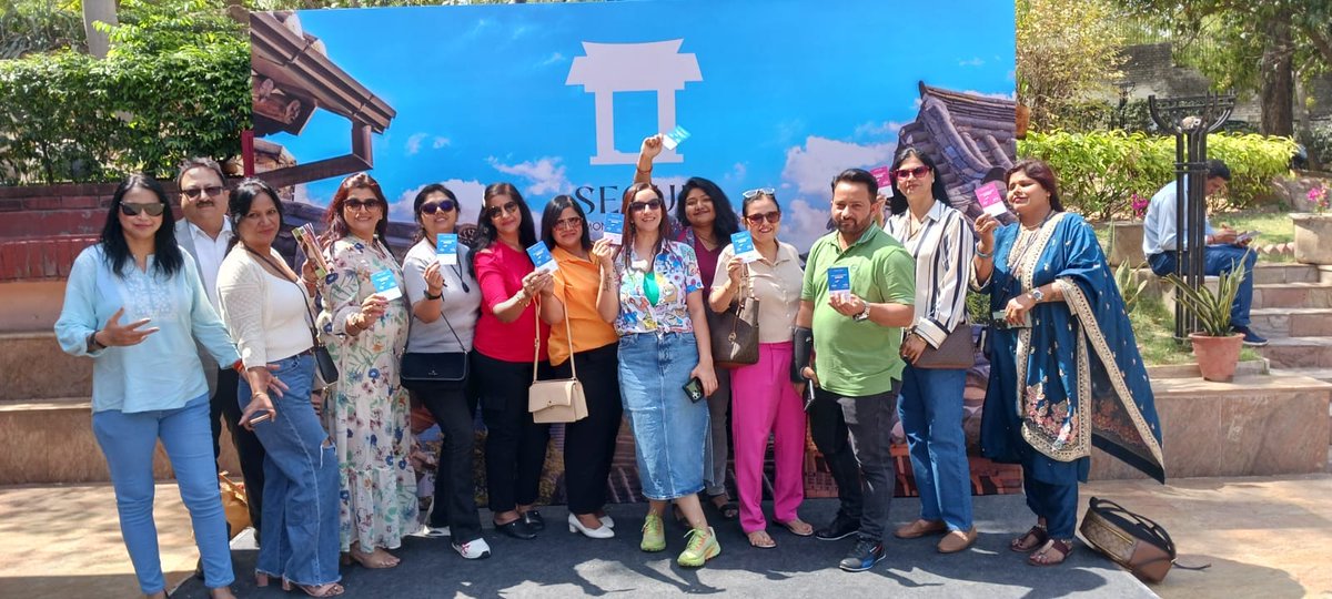 wellnesspankaj's tweet image. &quot;Work mode: ON, adventure mode: always running. Productive meetings, unforgettable journeys. 🌍💼✈️&quot;

#WorkAndWander #TeamOnTheGo #BusinessTripVibes #WorkTravelBalance #MeetingMiles #CorporateAdventure #TeamworkOnTour #FromBoardroomToRunway