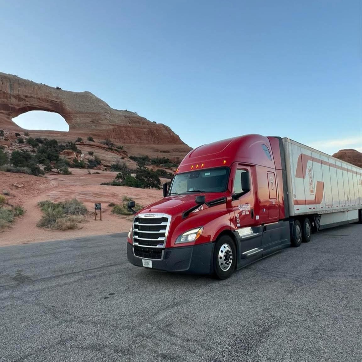 Wilson's Arch in Utah is a popular spot for photos. Kenneth Cruz shared this one, taken as his new truck hit 60,000 miles! Looking good Kenneth! #trucking #trucker #truckerlife