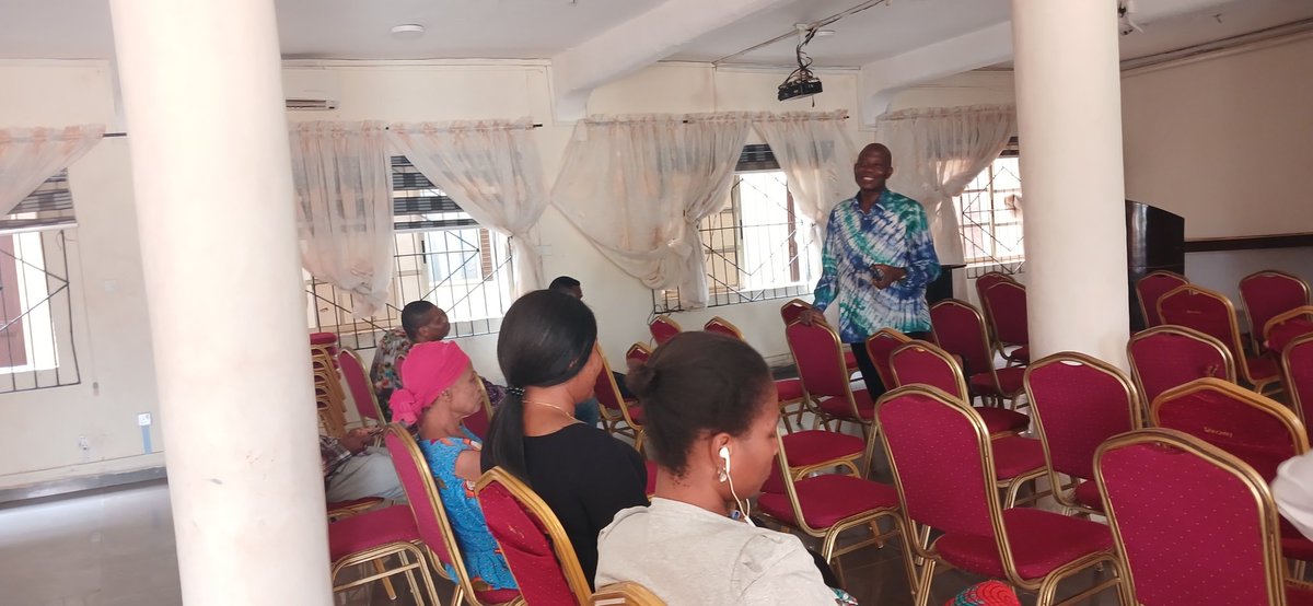 lapoinstitute's tweet photo. It was a beautiful time of worship, praise, reflection on God's word, and joyful celebration of birthdays. We're grateful for another fruitful month!

#LAPOInstitute #EndOfMonthPrayers #BirthdayCelebration #Family #Gratitude #Worship https://t.co/ChJrgBA4BH
