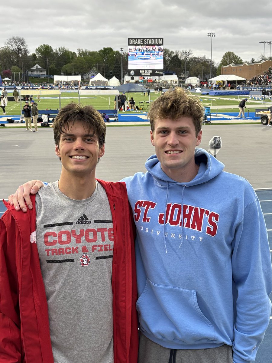 ⁦<a href="/joelynch412/">Joe Lynch</a>⁩ &amp; Jackson McDowell (Bob &amp; Linda) were classmates ⁦@stmaryknights⁩ until Jackson moved to Denver after 1st grade. They saw each other a few times when younger, then reunited over Christmas &amp; again yesterday ⁦at Drake⁩, both competing in the HJ.