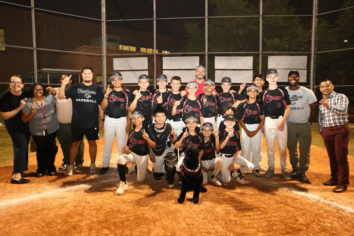 Just an ordinary day at <a href="/BlackMS_HISD/">Frank Black MS</a> where we got the first place 🥇 #AllDay #EveryDay #PanthersForward #ProudPrincipal