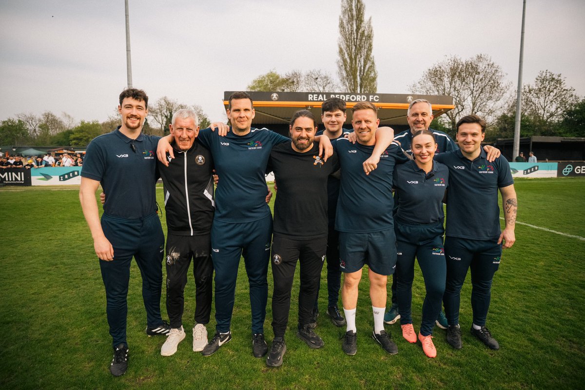 Ian Brown tweet media