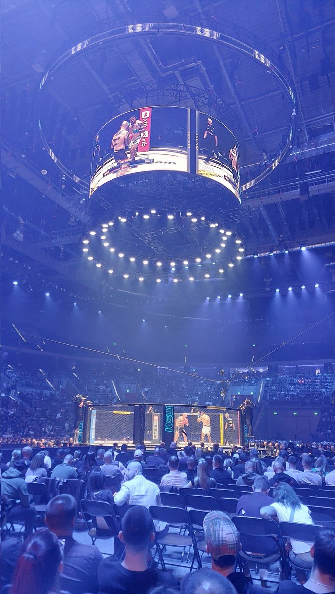 Hello <a href="/KSW_MMA/">KSW</a> 👋👋 #KSW #KSW105 #Gliwice #MMA