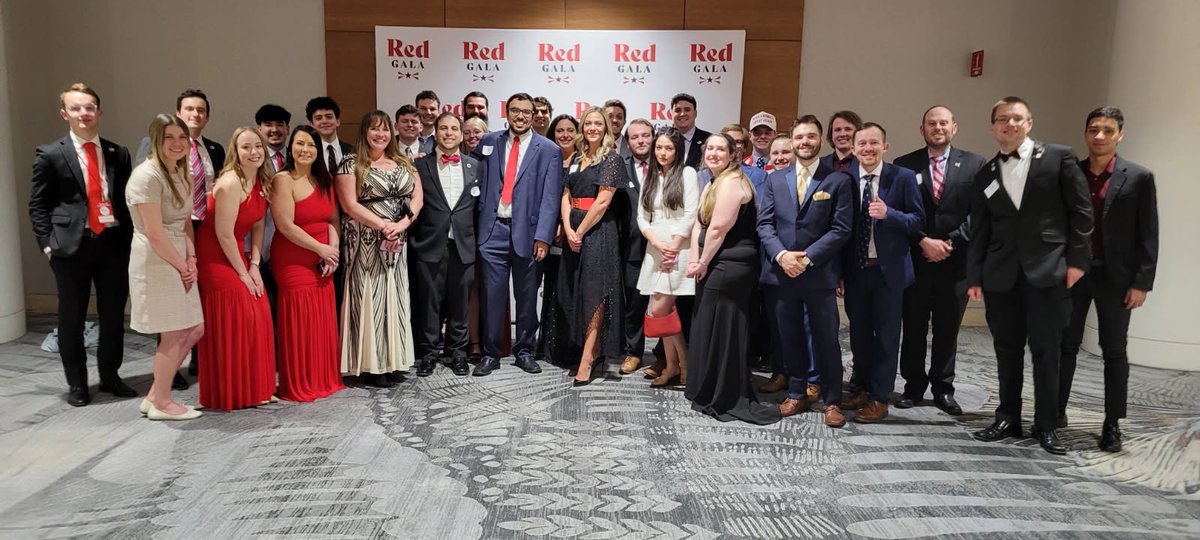jaydenbadillo25's tweet photo. Yesterday at the #ILGOP Red Gala the #ILYRs showed up strong! #Republicans #RepublicanParty #GOP #Illnois https://t.co/n3ECy9BoZg
