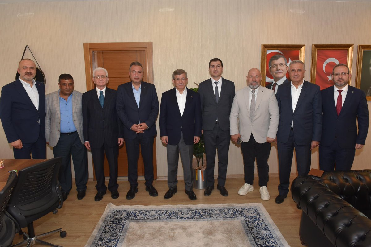 Mahir Sayın (@mahirsayn5) on Twitter photo Kırsal Kalkınma, Tarım ve Gıda Güvenliği Başkan Yardımcılarımız, Genel Başkanımız sn. <a href="/Ahmet_Davutoglu/">Ahmet Davutoğlu</a> ile İstanbul İl Başkanlığımızda biraraya gelerek mevcut durumlarla ilgili kapsamlı bir değerlendirme yaparak, önümüzdeki dönemle alakalı yol haritamızı sunduk. Görev alan ve Kırsal Kalkınma, Tarım ve Gıda Güvenliği Başkan Yardımcılarımız, Genel Başkanımız sn. <a href="/Ahmet_Davutoglu/">Ahmet Davutoğlu</a> ile İstanbul İl Başkanlığımızda biraraya gelerek mevcut durumlarla ilgili kapsamlı bir değerlendirme yaparak, önümüzdeki dönemle alakalı yol haritamızı sunduk. Görev alan ve