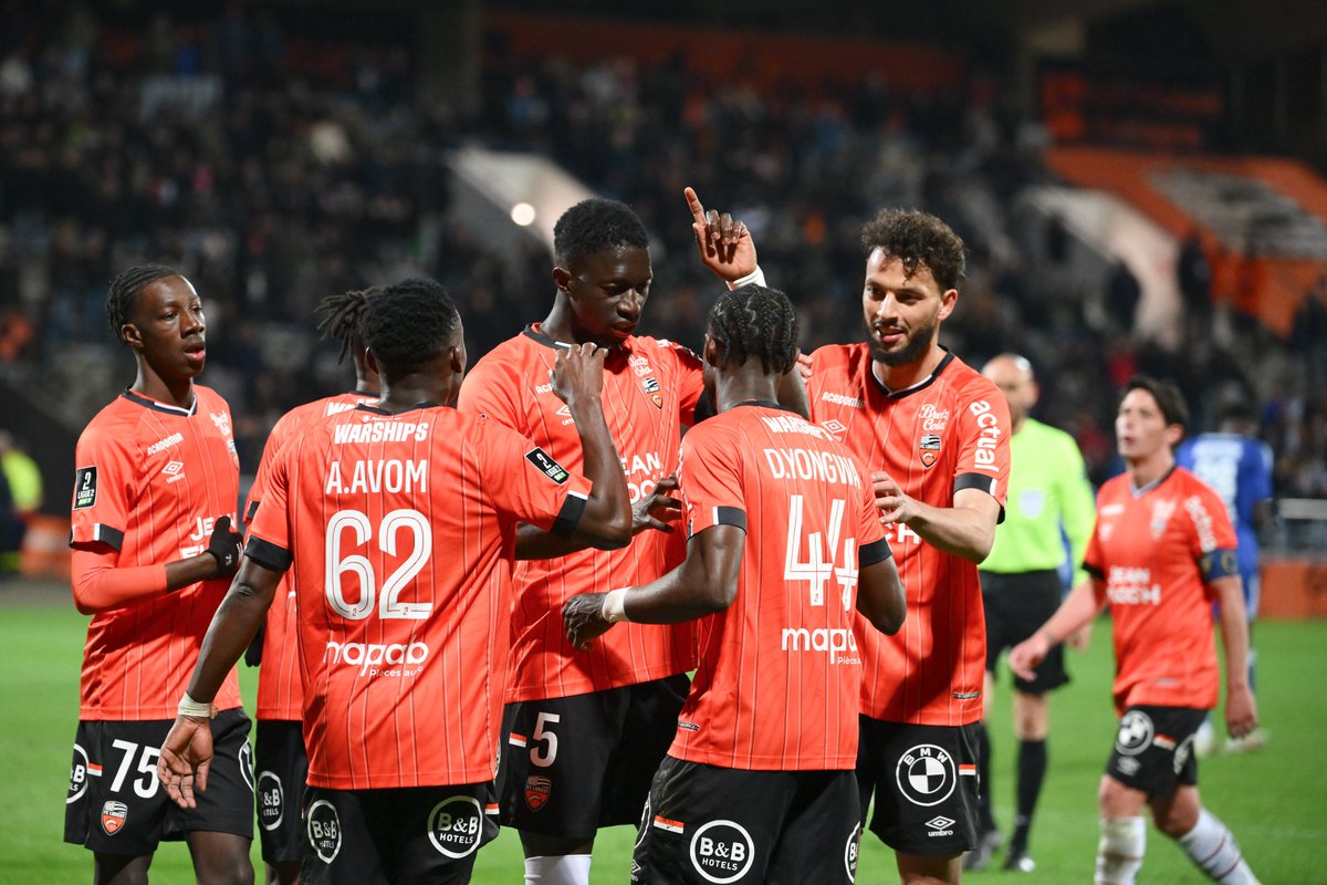 ActuFoot_'s tweet image. 🚨 OFFICIEL ! 𝗟𝗘 𝗙𝗖 𝗟𝗢𝗥𝗜𝗘𝗡𝗧 𝗥𝗘𝗠𝗢𝗡𝗧𝗘 𝗘𝗡 𝗟𝗜𝗚𝗨𝗘 𝟭 ! 🧡🔺