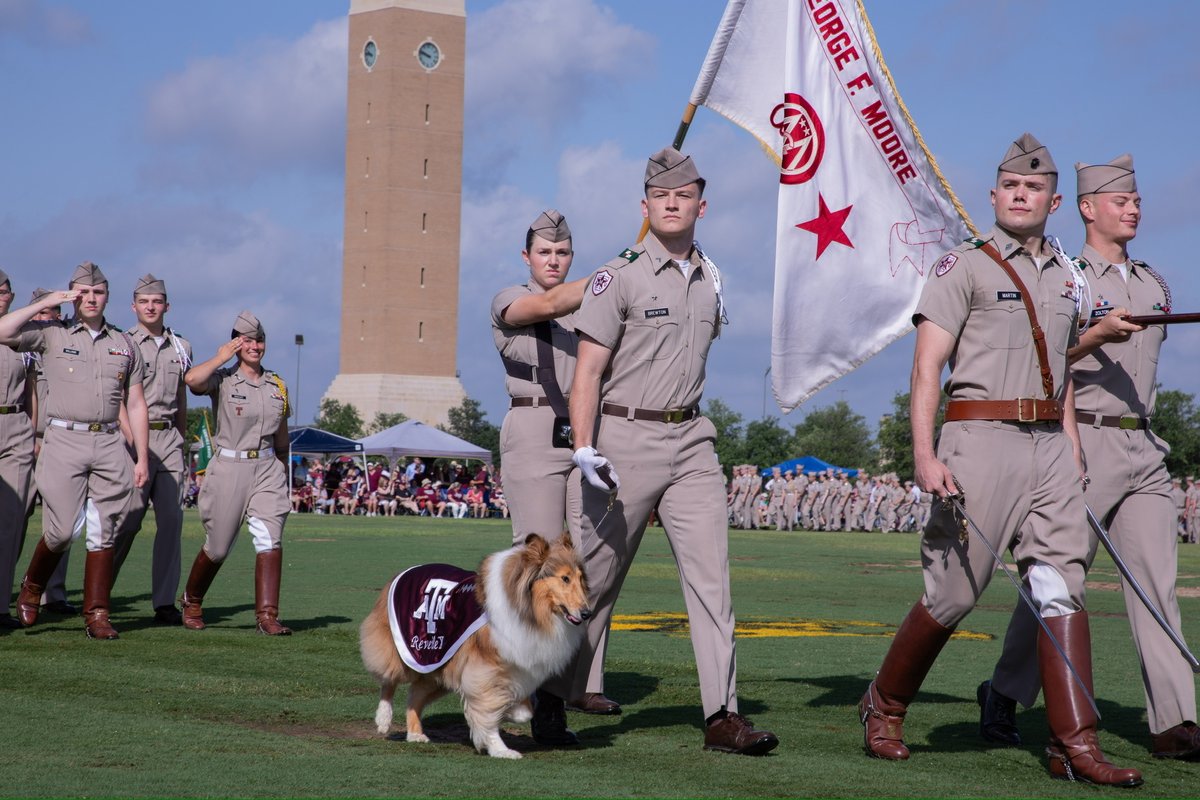 reveille's tweet image. The end of an era and the start of a new one! Final Review is all about passing the leash (literally). Seniors take their final steps on the Quad and underclassmen step up to lead in the @AggieCorps.