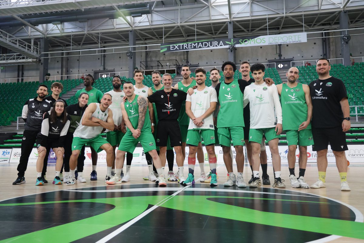 Juntos vamos a disfrutar de esto!!!
Vamos <a href="/Caceres_Basket/">CacerEsBasket</a> 🏀.