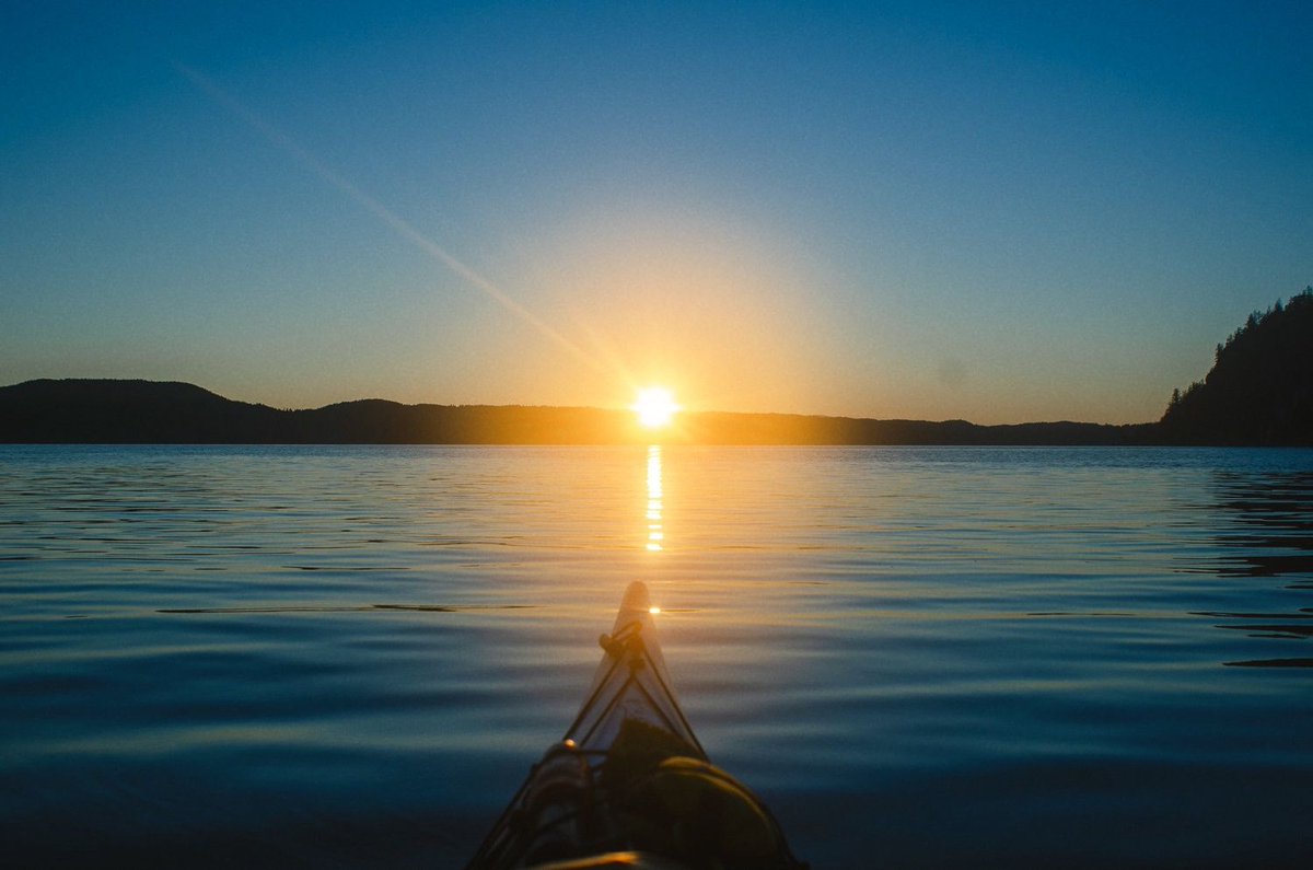 KayakingTours's tweet photo. Whatever peace I know rests in the natural world, in feeling myself a part of it, even in a small way." - May Sarton 🌅🧡✨⁠
⁠
Sea kayaking is one of the most immersive ways to connect to the natural world.

Bring your own immersive adventure to life: https://t.co/yuav2Fx7mj https://t.co/wWzJCTI9D4