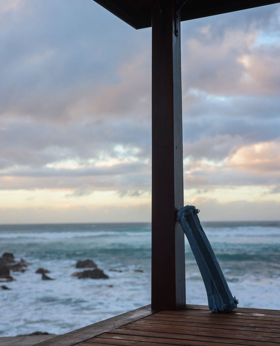 OkoLiving's tweet photo. A sacred space, a deep breath, a moment of stillness. Your practice doesn’t require walls—just an open heart and the willingness to meet yourself where you are. ✨⁠
⁠
Where would you unroll your mat today? 💙⁠
⁠
repost: @morganvanledtje https://t.co/n5HHvL5pFT