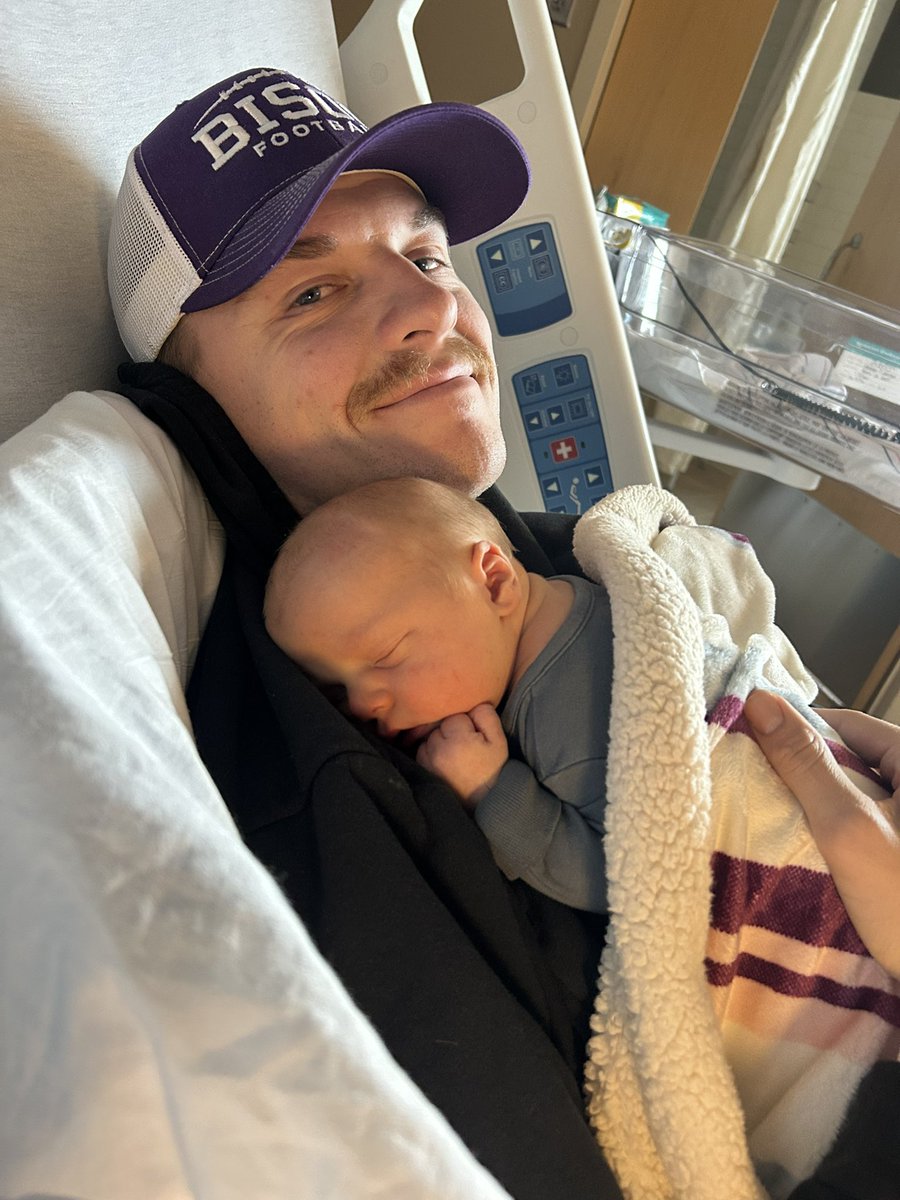 J_Litterer714's tweet image. Our world changed this past Wednesday as our son, Baylor Beck Litterer, joined the #HomeTeam! 

Momma was incredible &amp;amp; Wesley is a proud big bro! 2 under 2… let the crazy begin! 

Thank you, Lord 💜