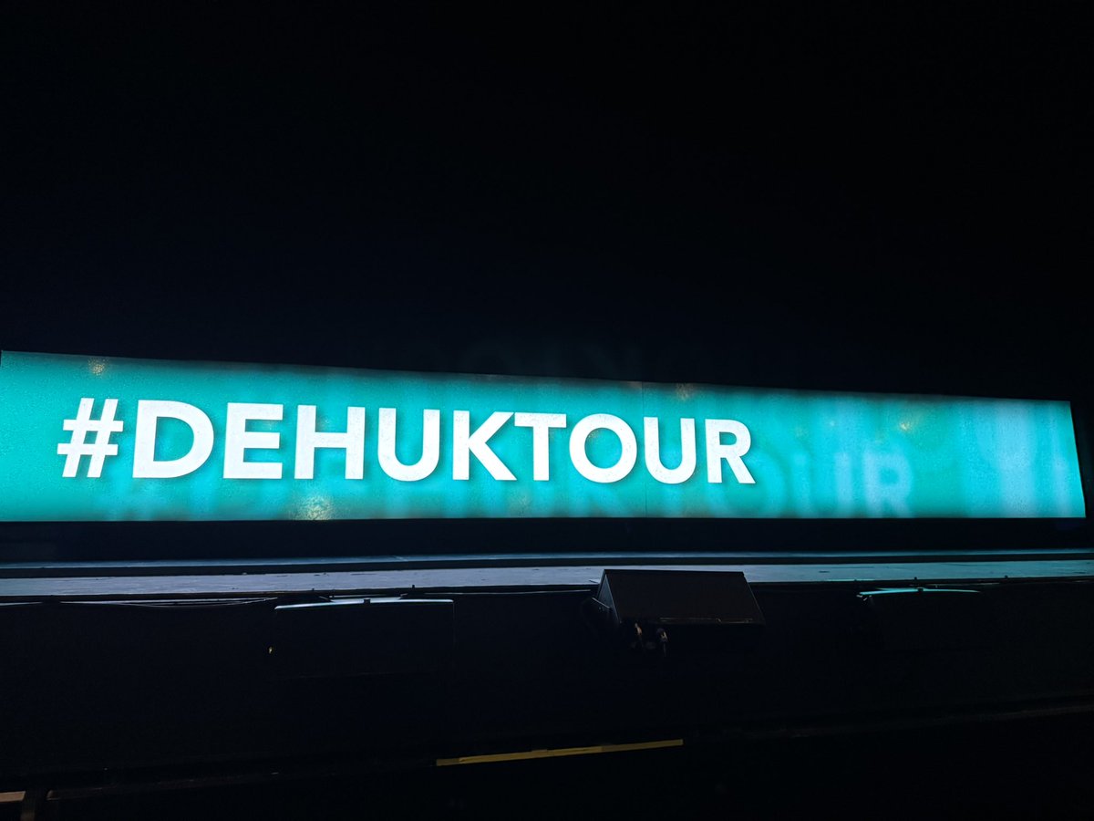 birthday theatre trip today to see #DEHUKTour 🥳
