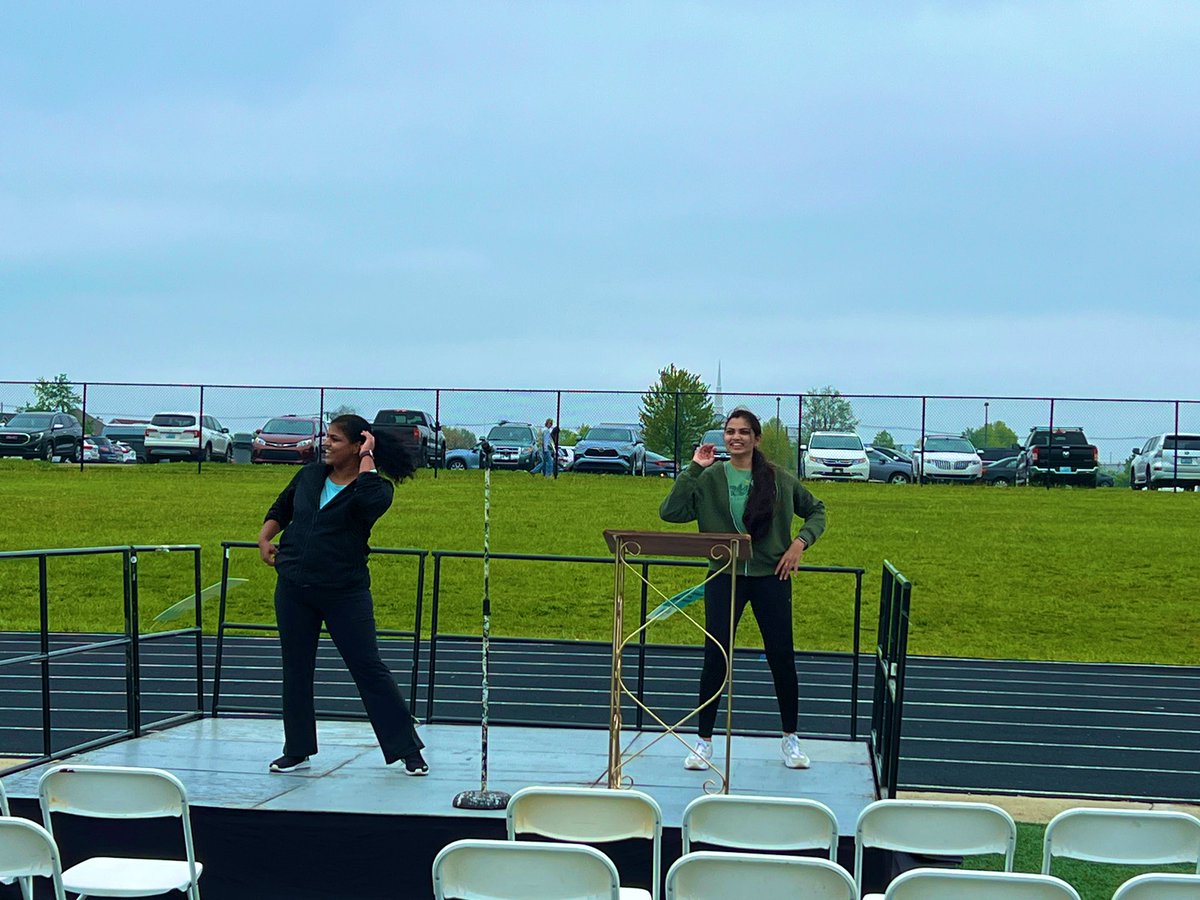 ranivasireddy22's tweet image. Impromptu Bollywood dance workout at Parkinson’s Moving Day — nothing like desi beats to get everyone moving. Honored to dance for a cause and shake things up (literally)! #MovingDay #ParkinsonsAwareness Thanks for joining on a short notice @neuro_naut_ It was @GuduruZain idea.