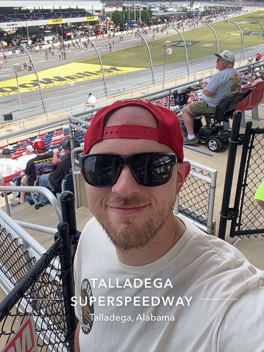 JakeyJake66's tweet photo. @TALLADEGA https://t.co/vNiAZygO0J
