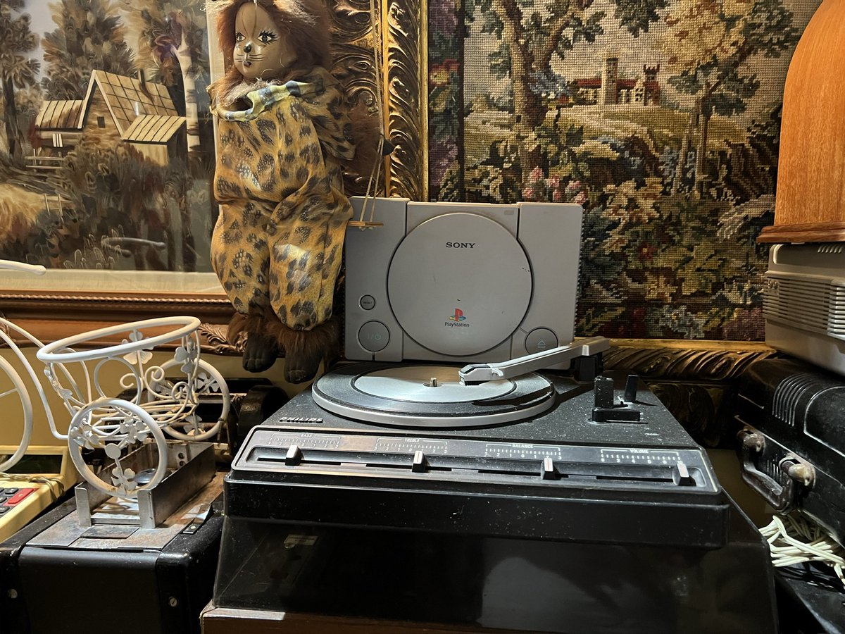 Ancient artifacts discovered 👀 #ps1