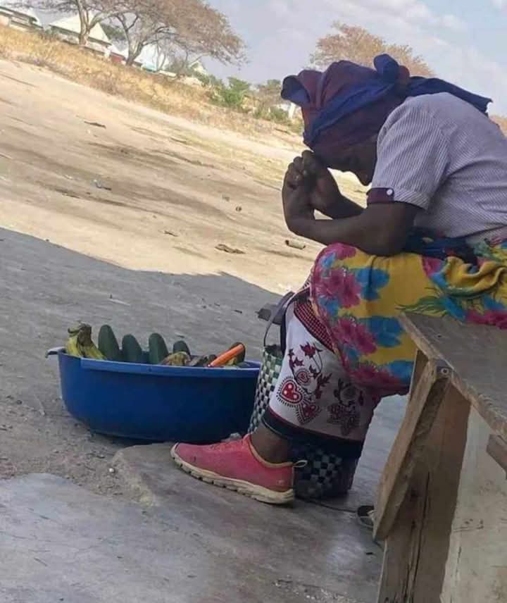 Thembi_Nyathi tweet media