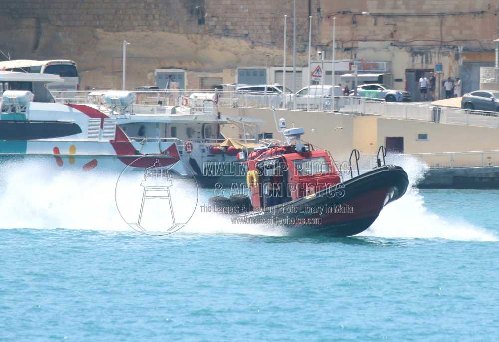 Shipguru's tweet image. #civilprotectiondepartment  #Rescue #Rhib #DELTA_II #leaving #grandharbourmalta #rushing to an #emergency - 22.04.2025 - maltashipphotos.com - NO PHOTOS can be used or manipulated without our permission @worldshipsoc @ShippingTV @ShippingMag @ShippingMagnate @shippingdata