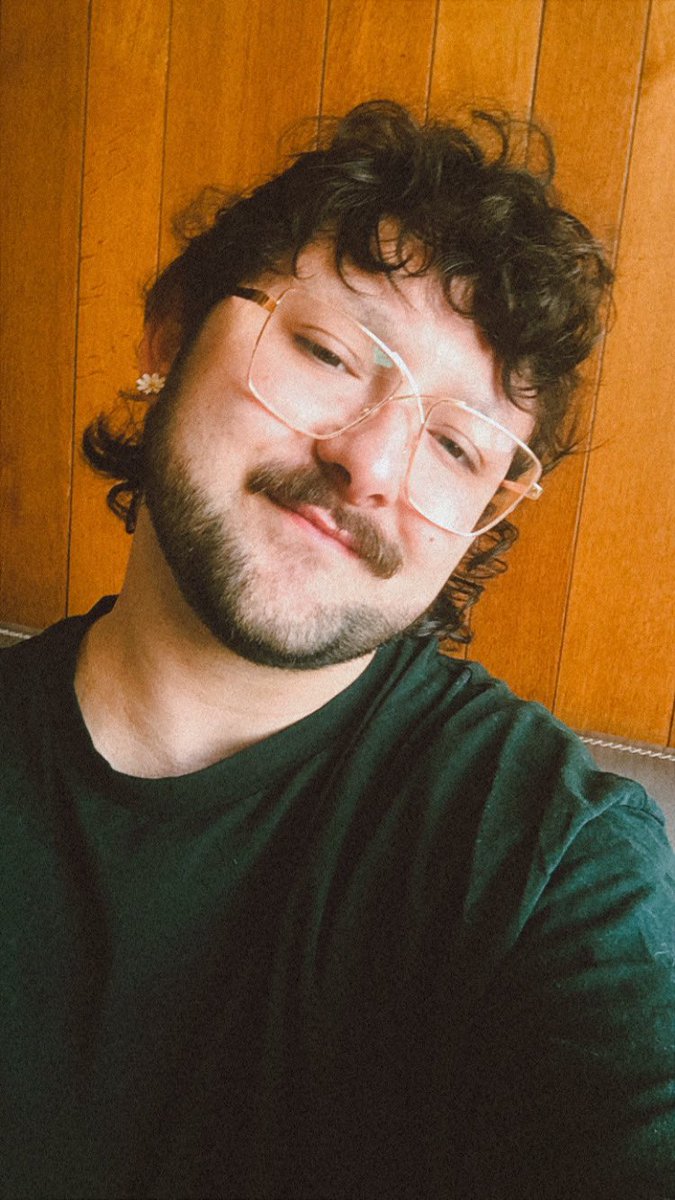 chateau bunny 💋 tweet media