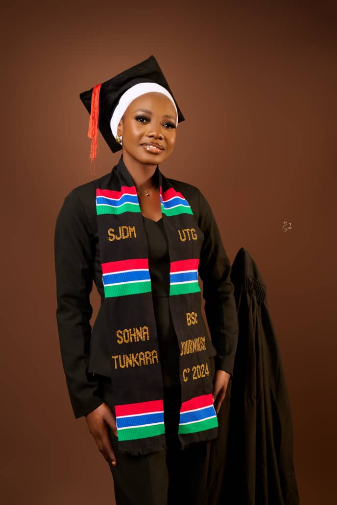 KintyTunkara's tweet photo. What was meant to take 4 yrs took me 6 to complete. I had my plans,but Allah's plan always prevails for He is the best of planners. I'm grateful to have finally completed my bachelor's degree journey with a performance I'm proud of. https://t.co/DPmTexJLeO