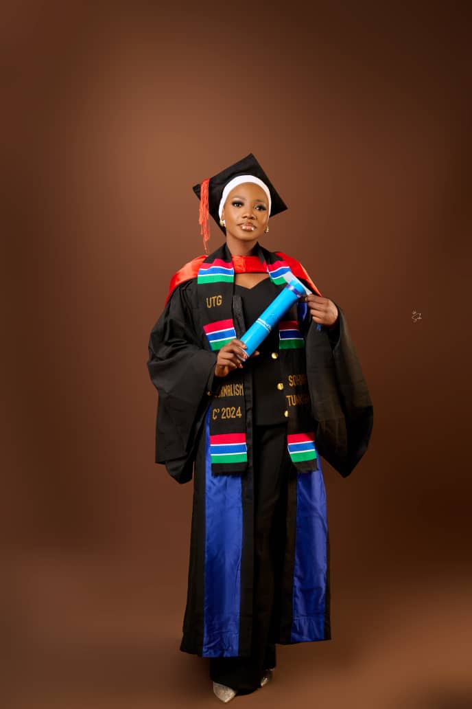 KintyTunkara's tweet photo. What was meant to take 4 yrs took me 6 to complete. I had my plans,but Allah's plan always prevails for He is the best of planners. I'm grateful to have finally completed my bachelor's degree journey with a performance I'm proud of. https://t.co/DPmTexJLeO