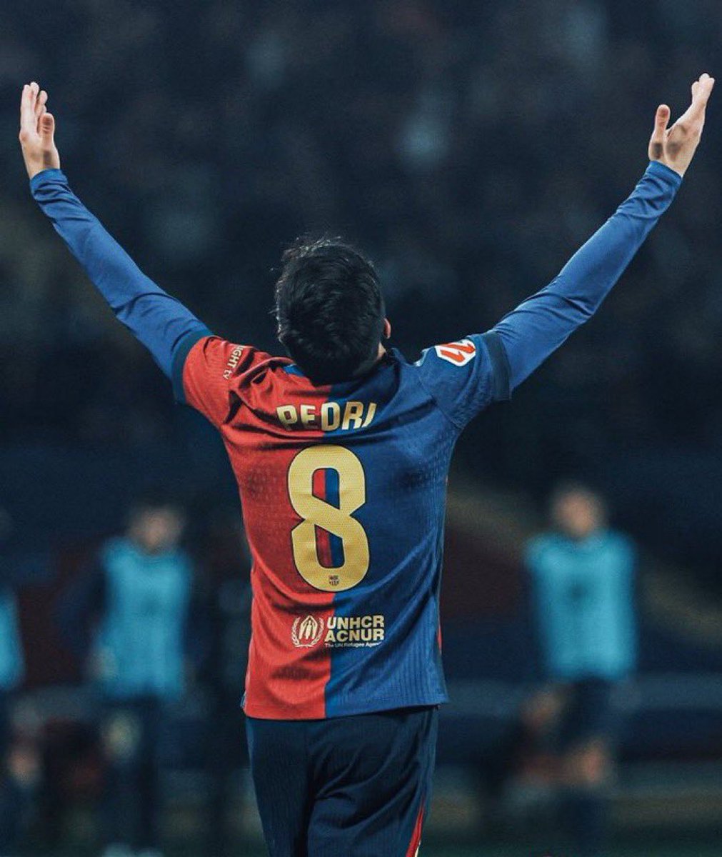 A tus pies, maestro.