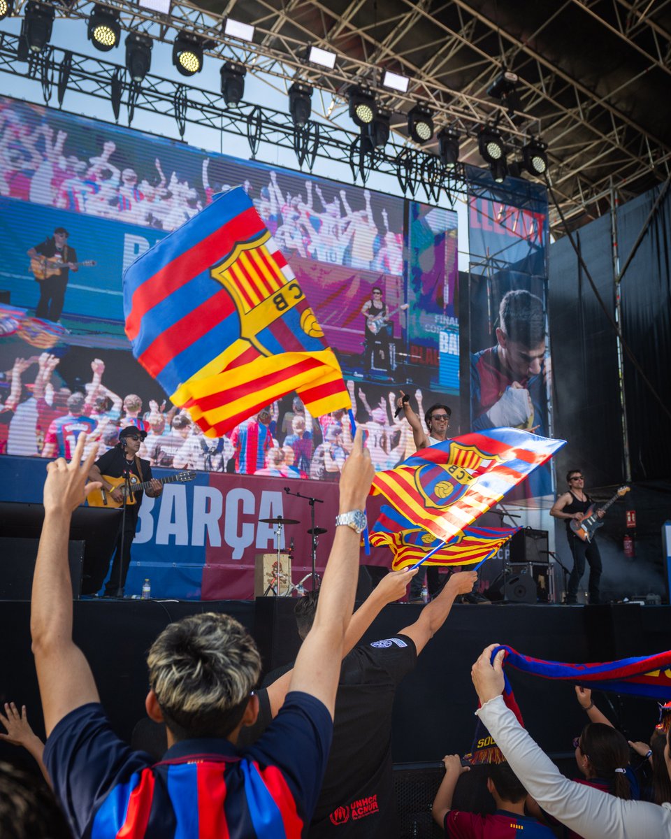 Goal !!!!!!!!!!!!!!!!!!!!❤️💙❤️💙❤️💙Pedri#8