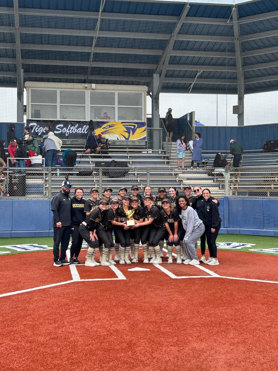 teamaisd's tweet image. Congratulations @SandieConnect Lady Sandies Softball team!
Region 1 5A BiDistrict Champions with a 2-0 series win over Abilene Cooper
@DavidJEzell @AndreaPfeifer7 @CBrakebill @corrindavis20 @NC10_Sports @PressPassSports @MichaelDRoden @ChadDunnam