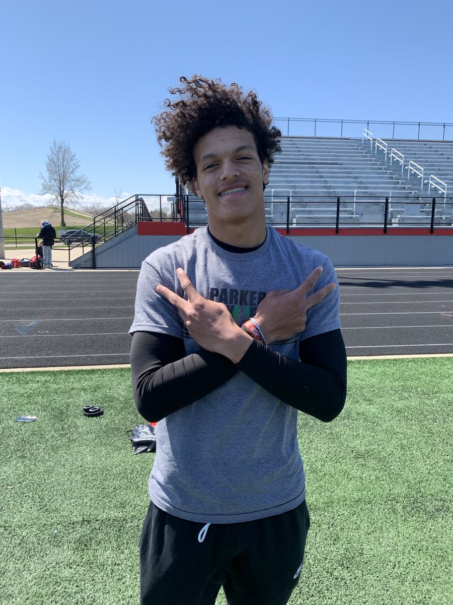 2025 Red Devil Invite 400 M Champ! Congrats Jayvion Hill!