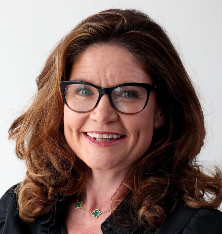 westhamfootball's tweet image. West Ham Executive Director Tara Warren has received an internal promotion with the club as she takes a more strategic role as a reward for her sixteen years of loyal service.

Warren returned to work earlier this month after taking some leave for personal reasons. While off, she…