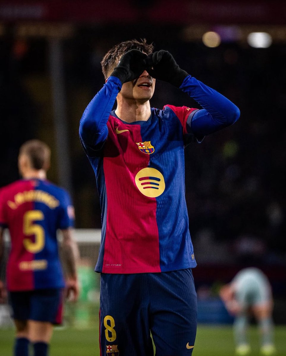 6 goals, 7 assists for Pedri this season 🪄

The most beautiful one, this.