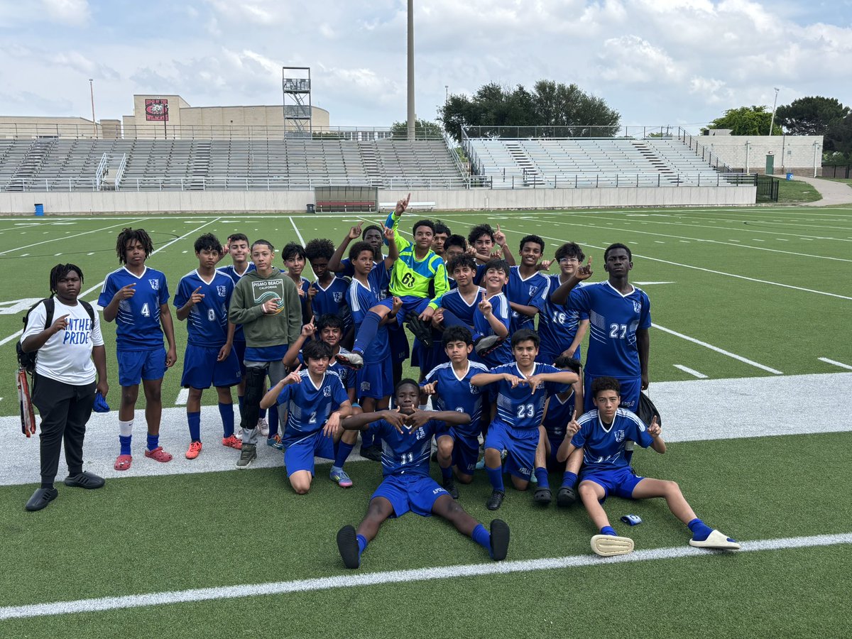 Shane Smith tweet media