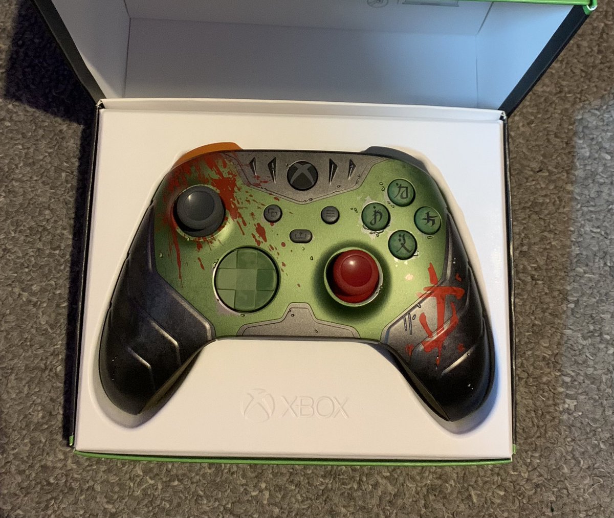 TheAbstaTrophy's tweet photo. Doom Xbox controller 😍
This is so cool!!
#DoomController https://t.co/V2fnXXTng2