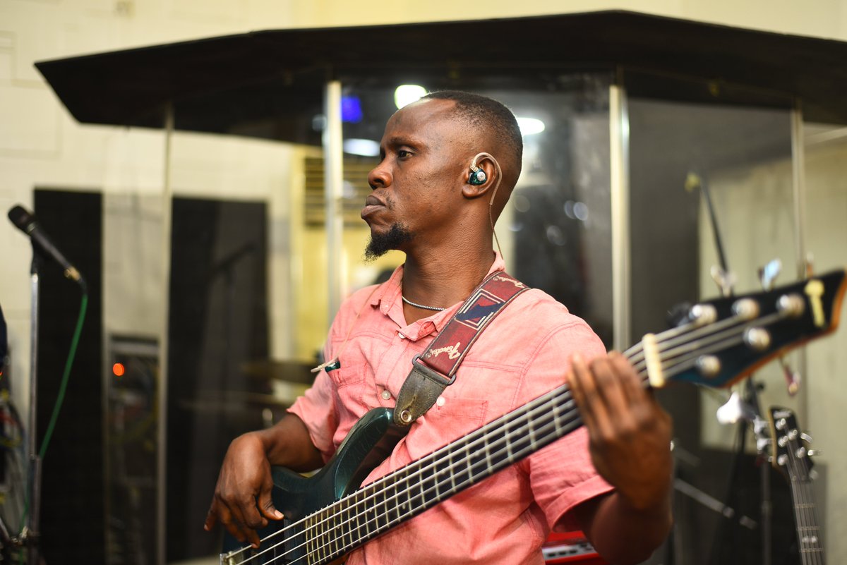 jsp_masha's tweet image. Praise Him with loud cymbals and dance, Praise Him with stringed instruments and organs📯🪘🥁 (Psalms 150: 4)
#stringedinstruments #praisetoJehovah #13hourstogo #praisebeyondborders #rccg