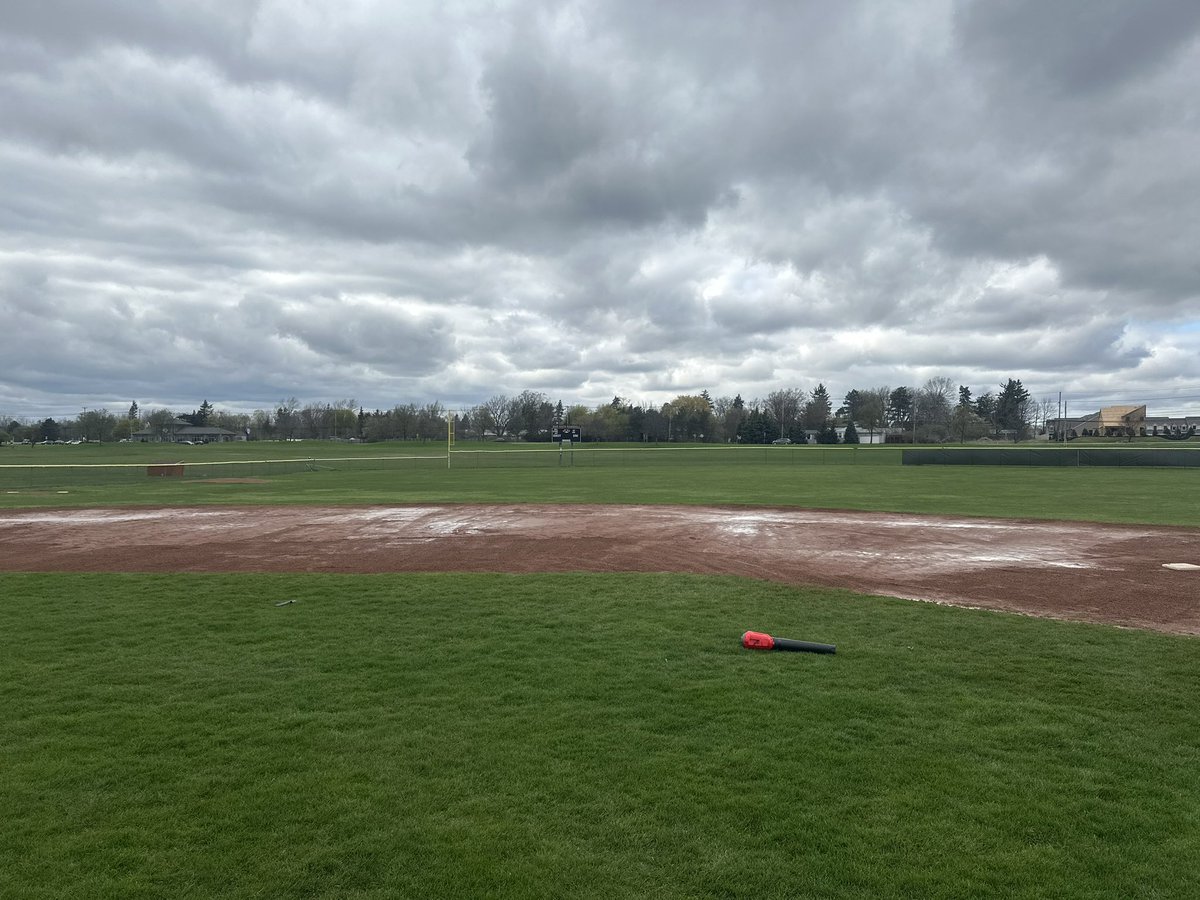 CoachJozTotC's tweet image. Got to throw it back to my younger years and play in the mud a bit today. Now its mother natures turn to finish up. #PunchTheClock #NeverNotWorkin